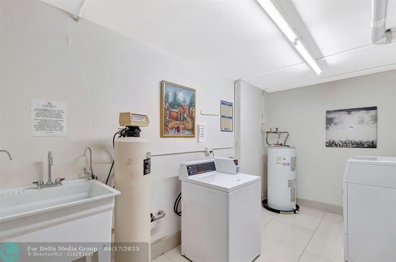 345 Ocean Drive, Unit 305, Miami Beach, FL 33139 Photo