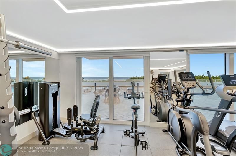 345 Ocean Drive, Unit 305, Miami Beach, FL 33139 Photo