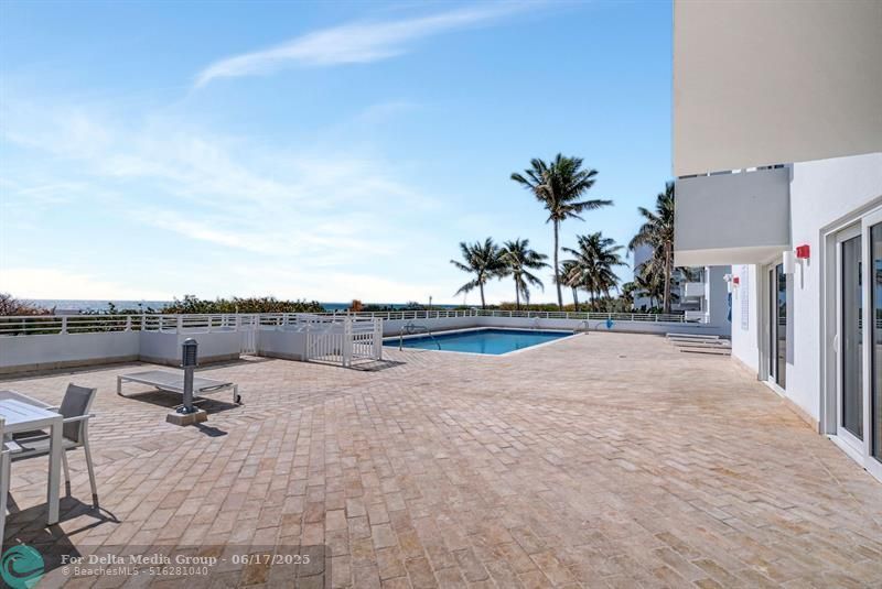 345 Ocean Drive, Unit 305, Miami Beach, FL 33139 Photo