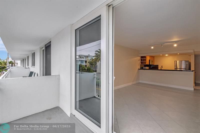 345 Ocean Drive, Unit 305, Miami Beach, FL 33139 Photo