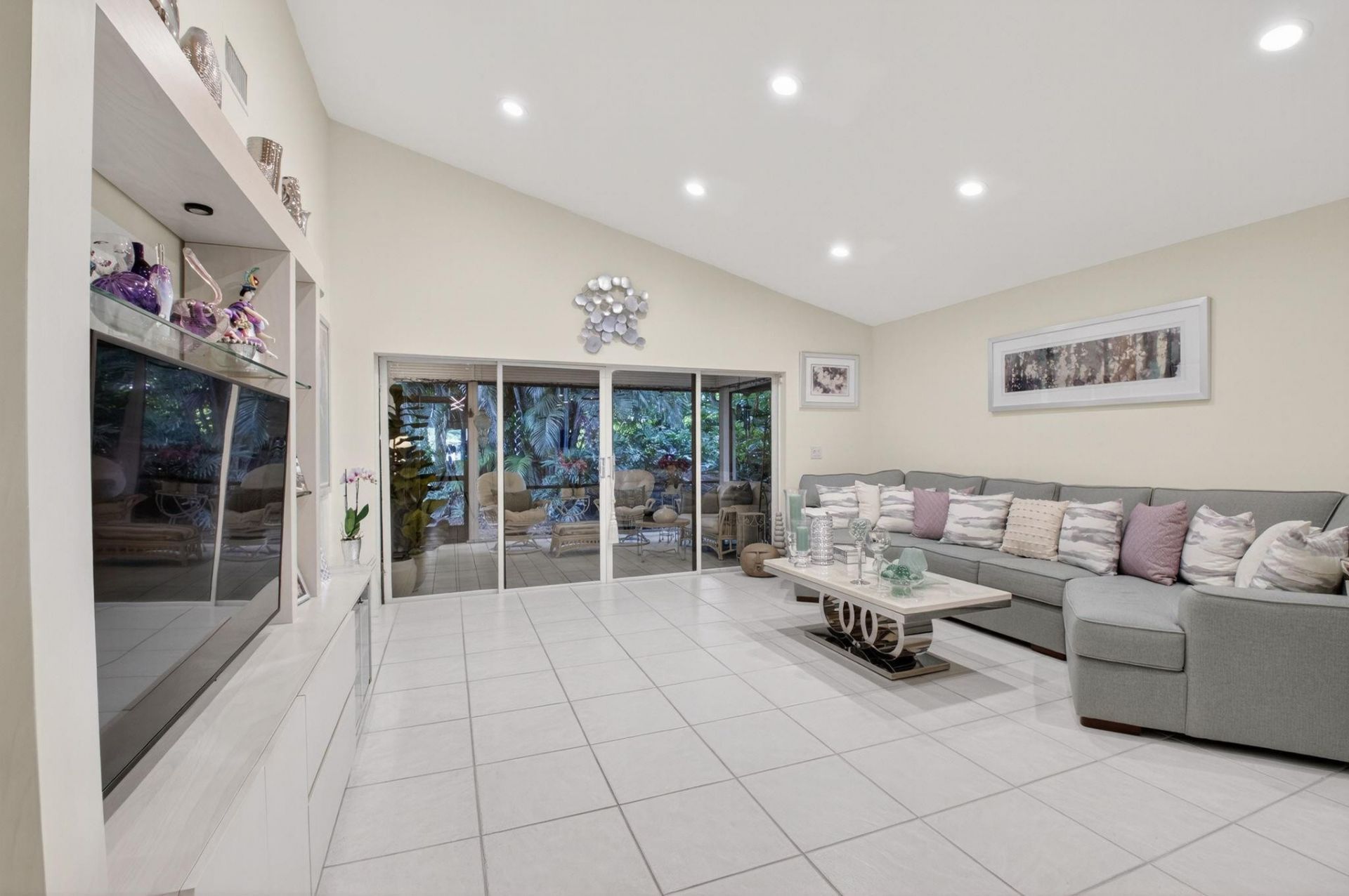 19452 Waters Reach Lane 305 Lane, Unit 305, Boca Raton, FL 33434 Photo