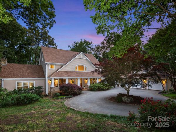 303 S Braeside Court, Asheville, NC 28803