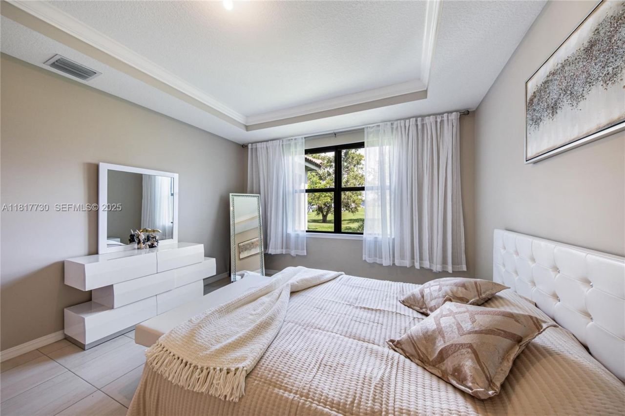 8160 NW 78th St, Tamarac, FL 33321 Photo