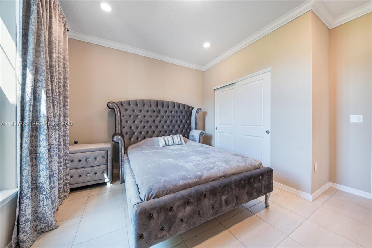 8160 NW 78th St, Tamarac, FL 33321 Photo