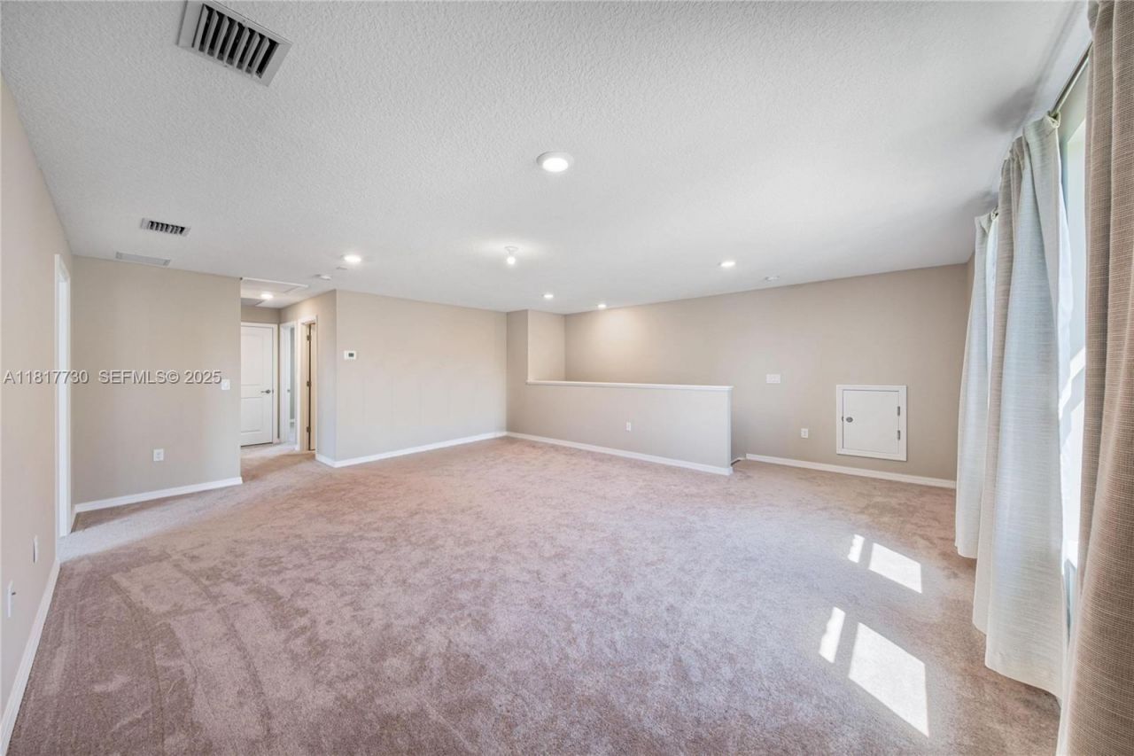 8160 NW 78th St, Tamarac, FL 33321 Photo