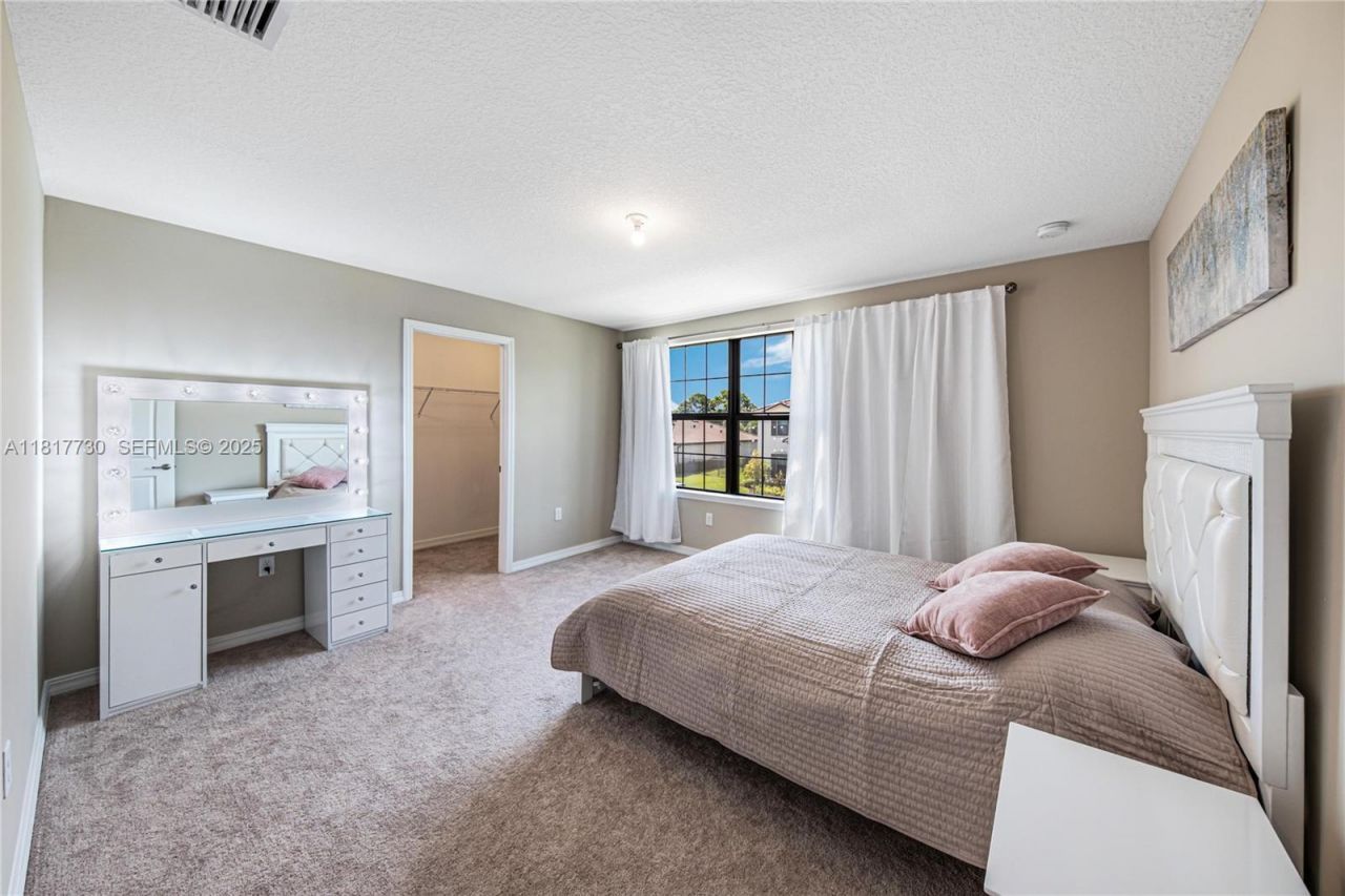 8160 NW 78th St, Tamarac, FL 33321 Photo