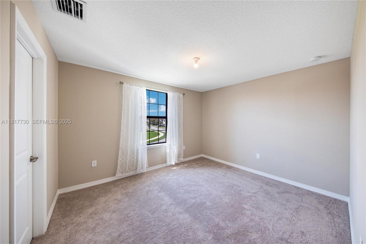 8160 NW 78th St, Tamarac, FL 33321 Photo