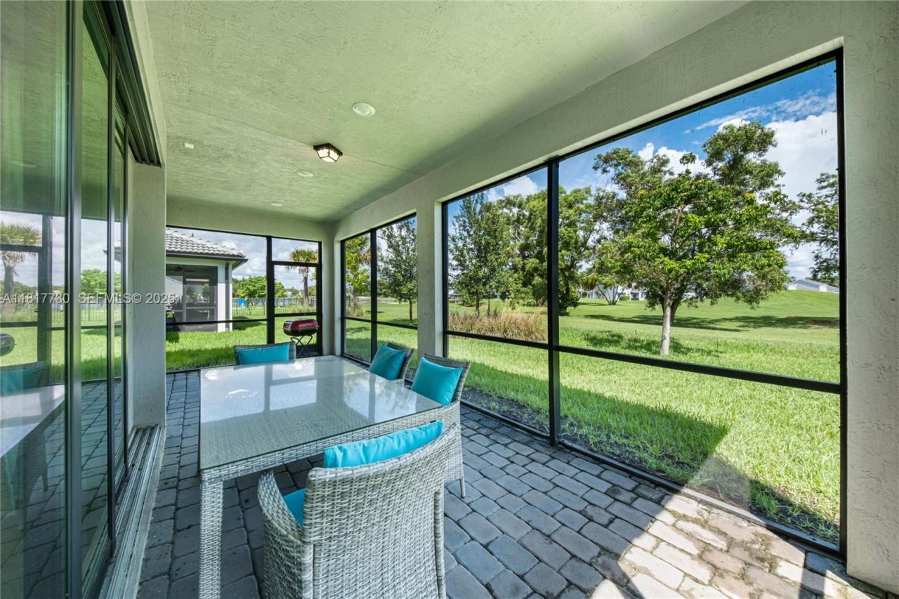 8160 NW 78th St, Tamarac, FL 33321 Photo