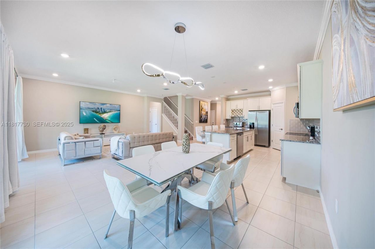 8160 NW 78th St, Tamarac, FL 33321 Photo