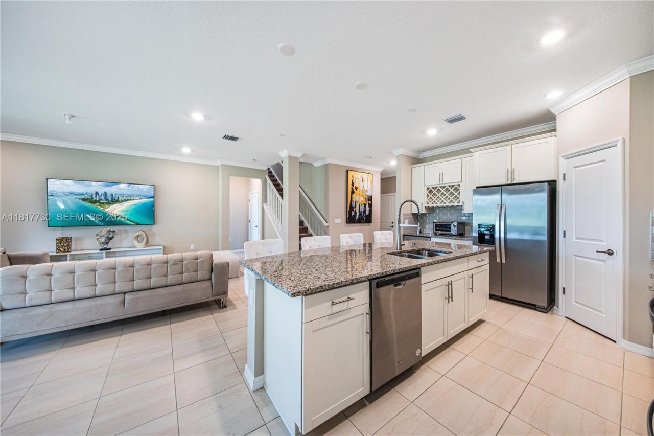 8160 NW 78th St, Tamarac, FL 33321 Photo