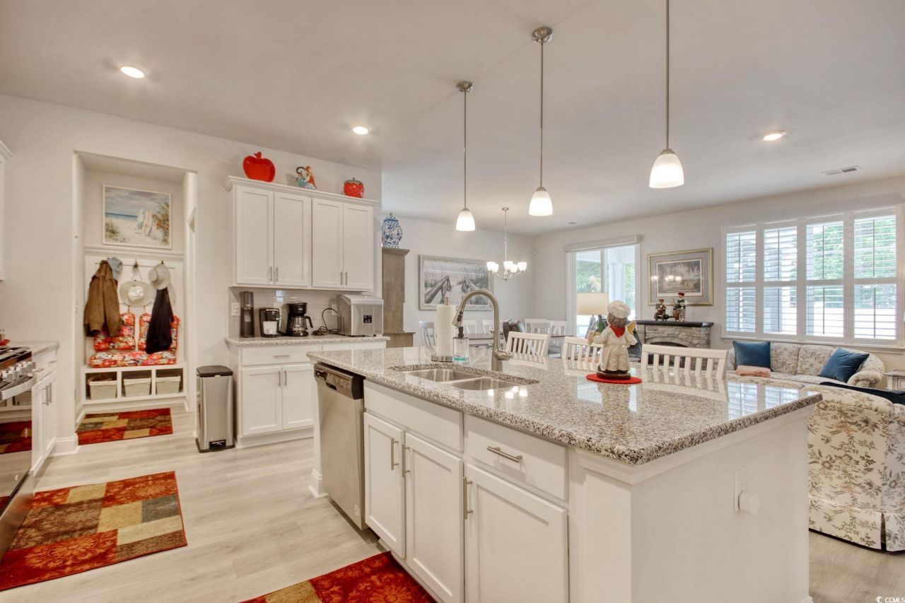 160 Juniata Loop Photo 4