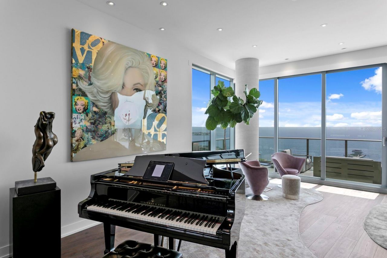 100 1st Avenue N, Unit 3905, Saint Petersburg, FL 33701 Photo