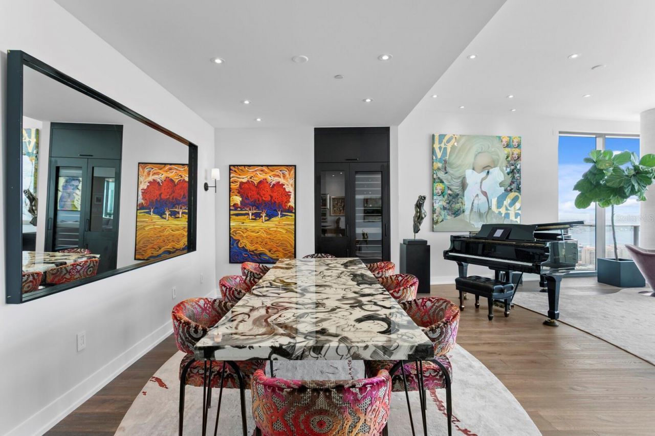 100 1st Avenue N, Unit 3905, Saint Petersburg, FL 33701 Photo