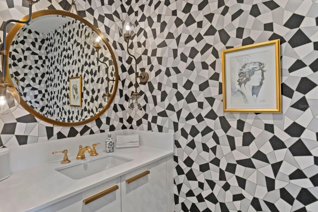 100 1st Avenue N, Unit 3905, Saint Petersburg, FL 33701 Photo