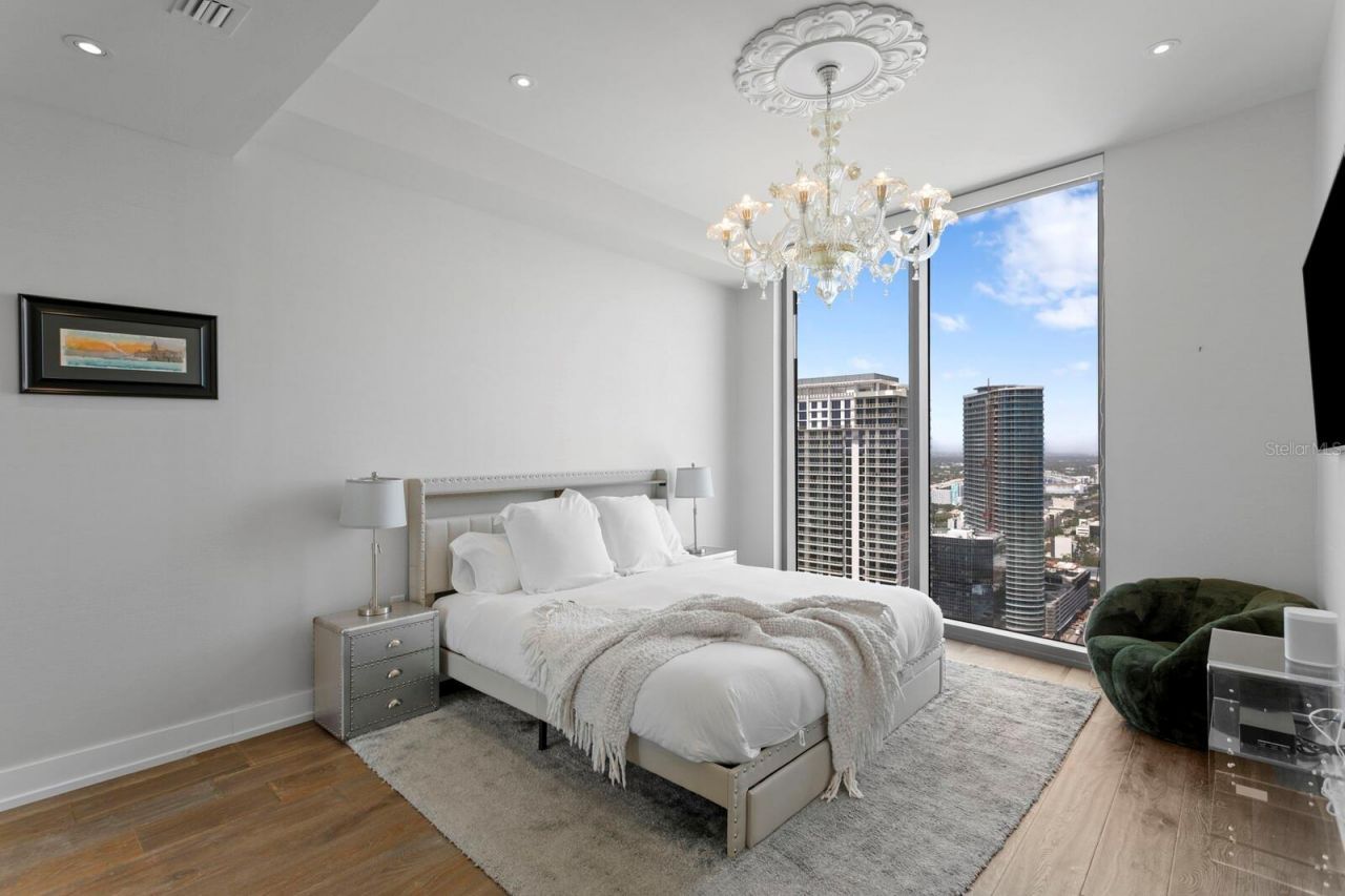 100 1st Avenue N, Unit 3905, Saint Petersburg, FL 33701 Photo