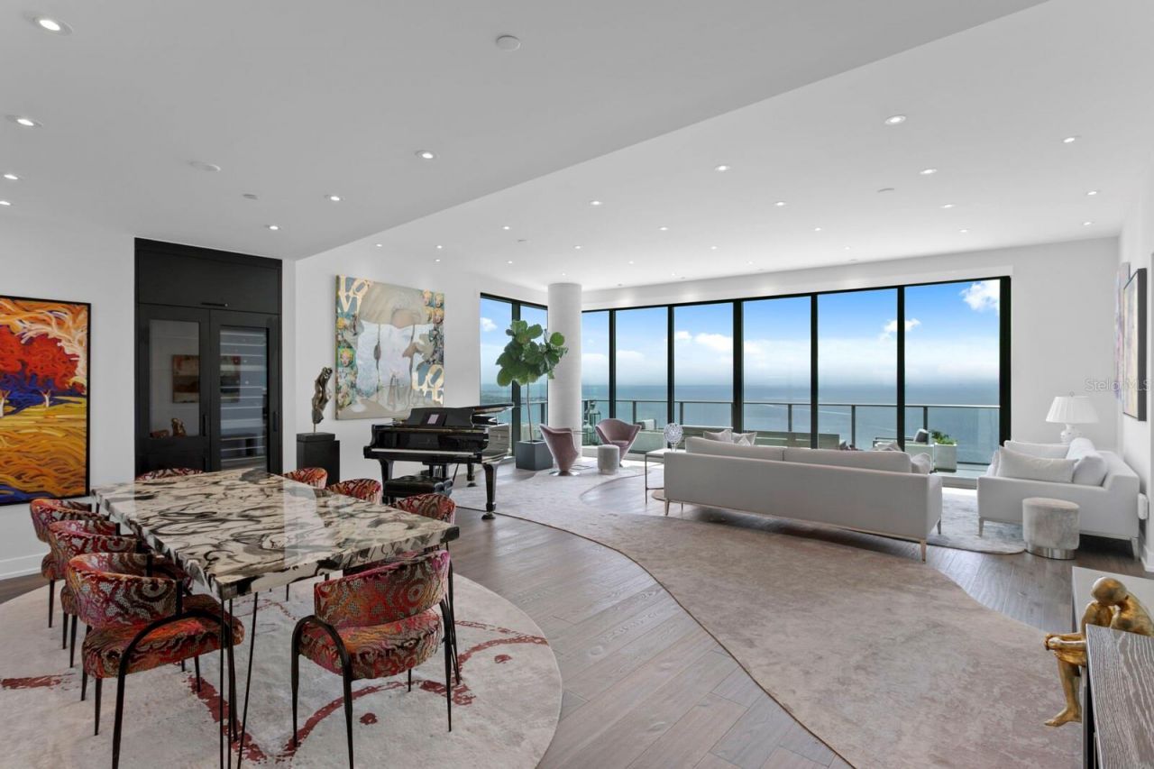 100 1st Avenue N, Unit 3905, Saint Petersburg, FL 33701 Photo