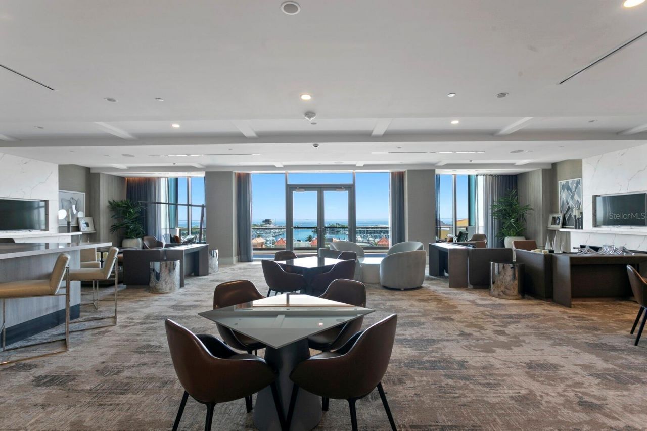 100 1st Avenue N, Unit 3905, Saint Petersburg, FL 33701 Photo