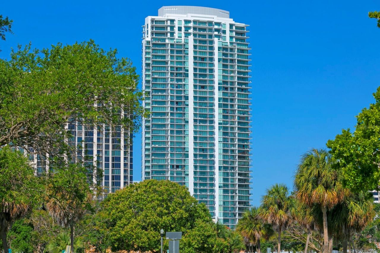 100 1st Avenue N, Unit 3905, Saint Petersburg, FL 33701 Photo