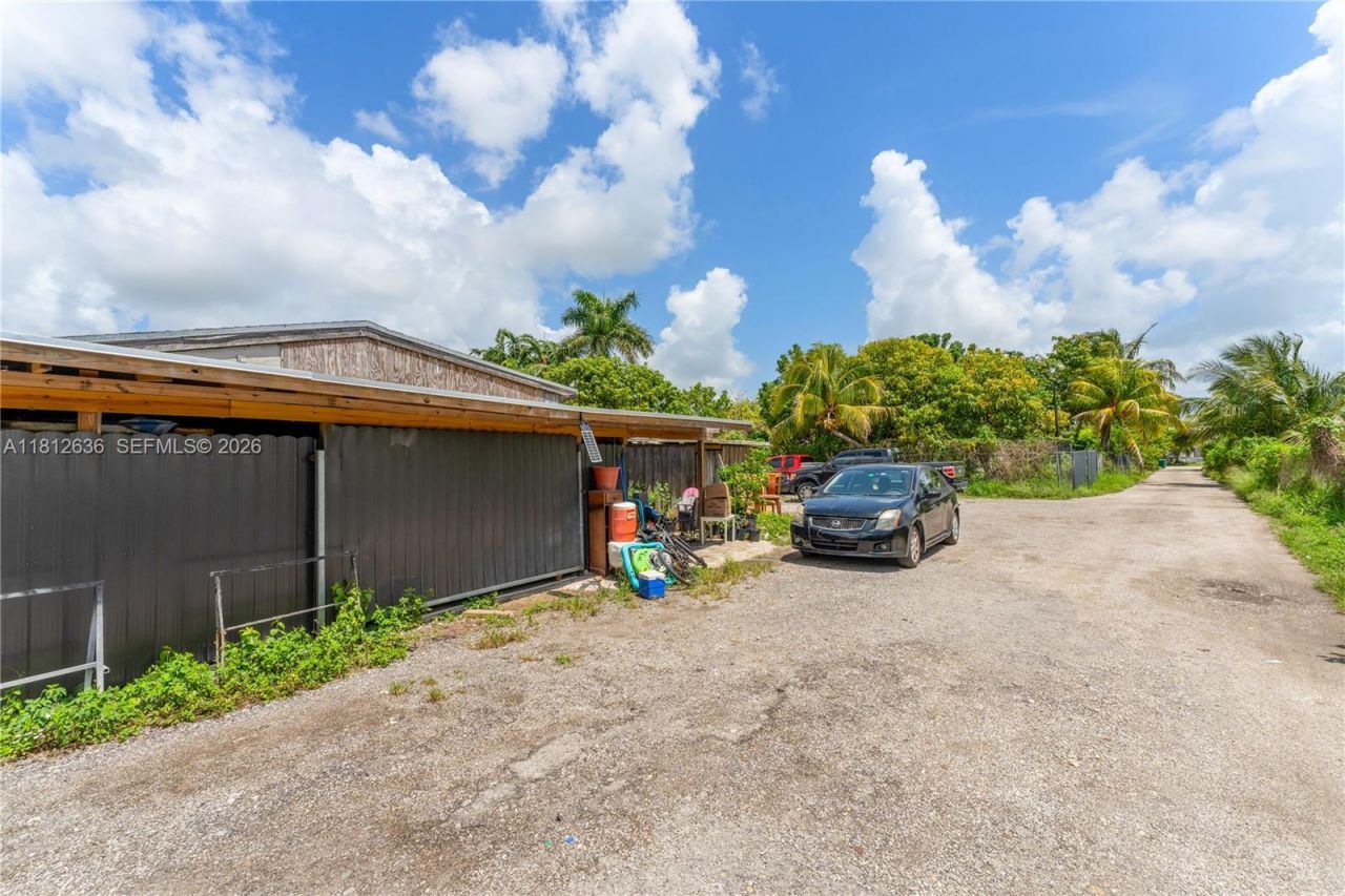 18820 SW 316th St, Homestead, FL 33030 Photo