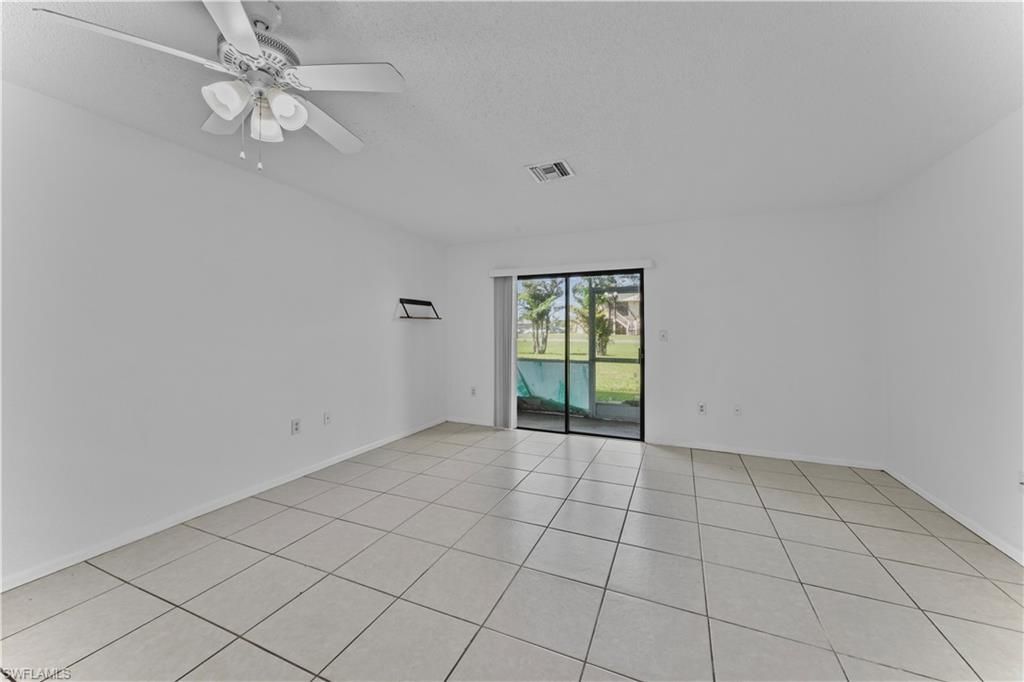 13160 Kings Point Dr, Unit 4, Fort Myers, FL 33919 Photo