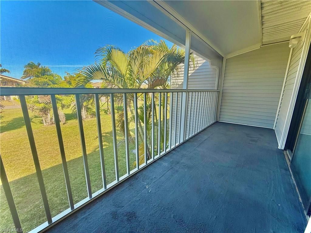 13160 Kings Point Dr, Unit 4, Fort Myers, FL 33919 Photo