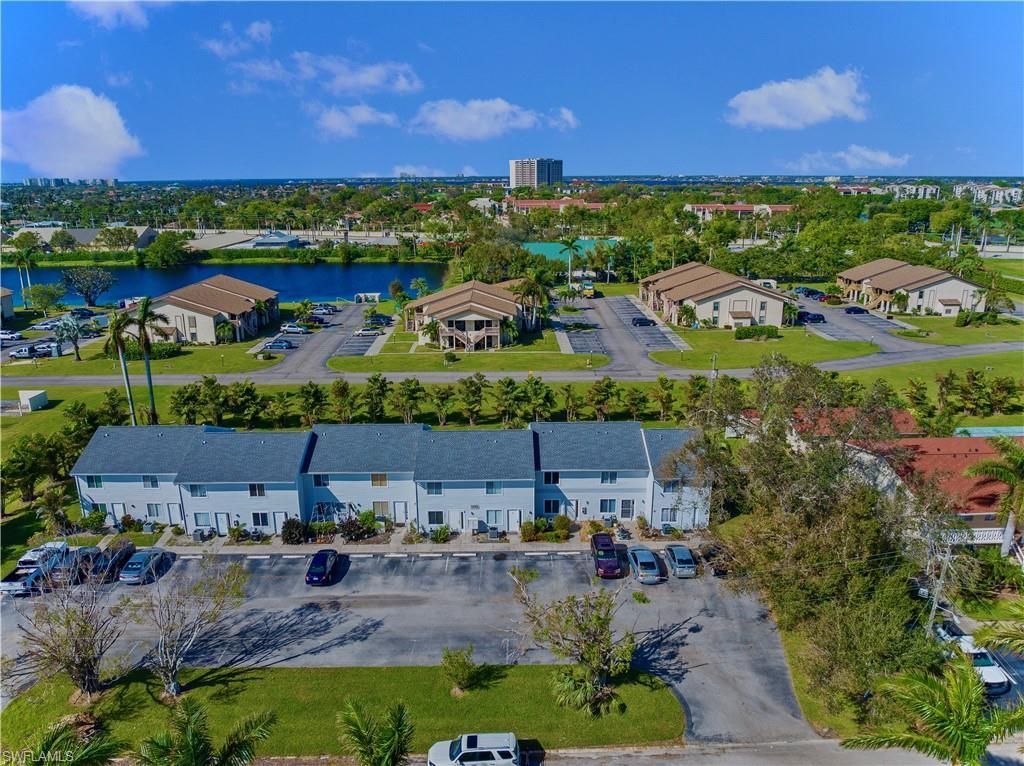 13160 Kings Point Dr, Unit 4, Fort Myers, FL 33919 Photo