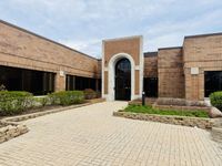 945 Lakeview Parkway, Vernon Hills, IL 60061 primary photo