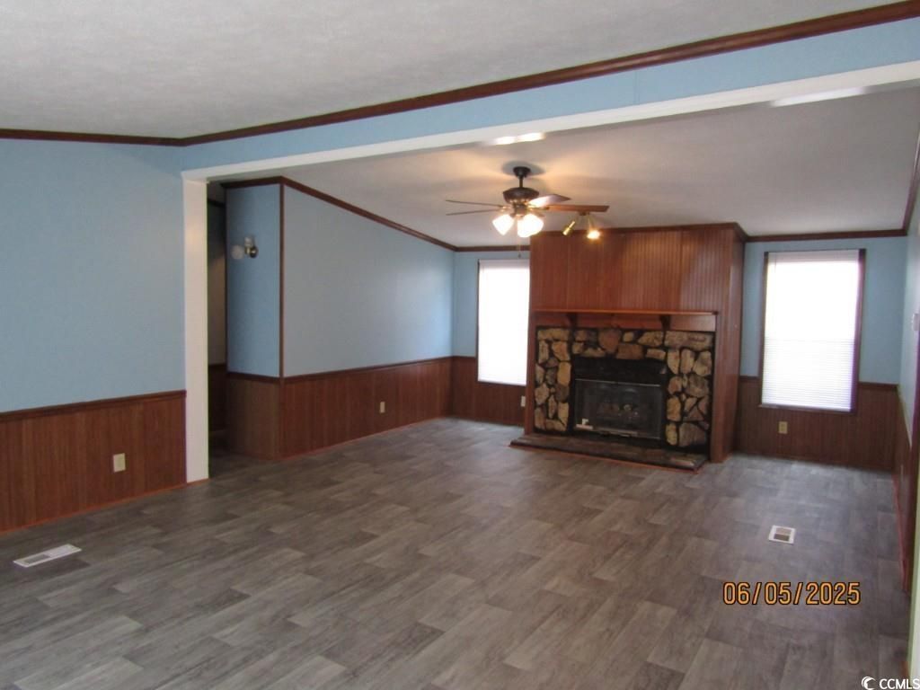 4883 Riverside Dr. Photo 6