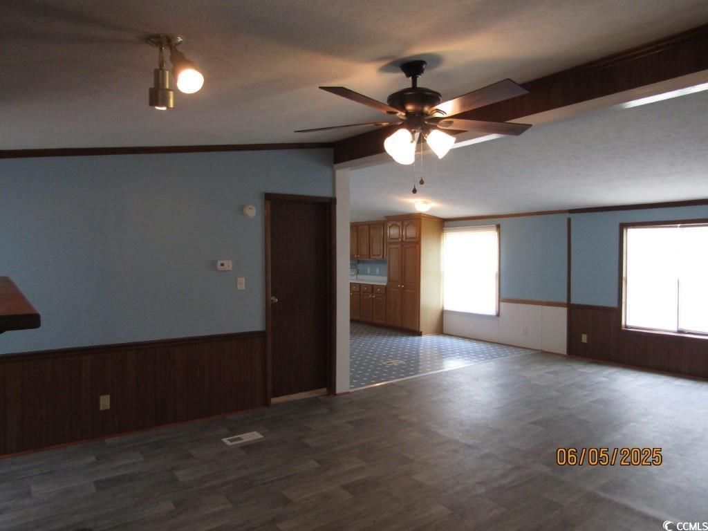 4883 Riverside Dr. Photo 8