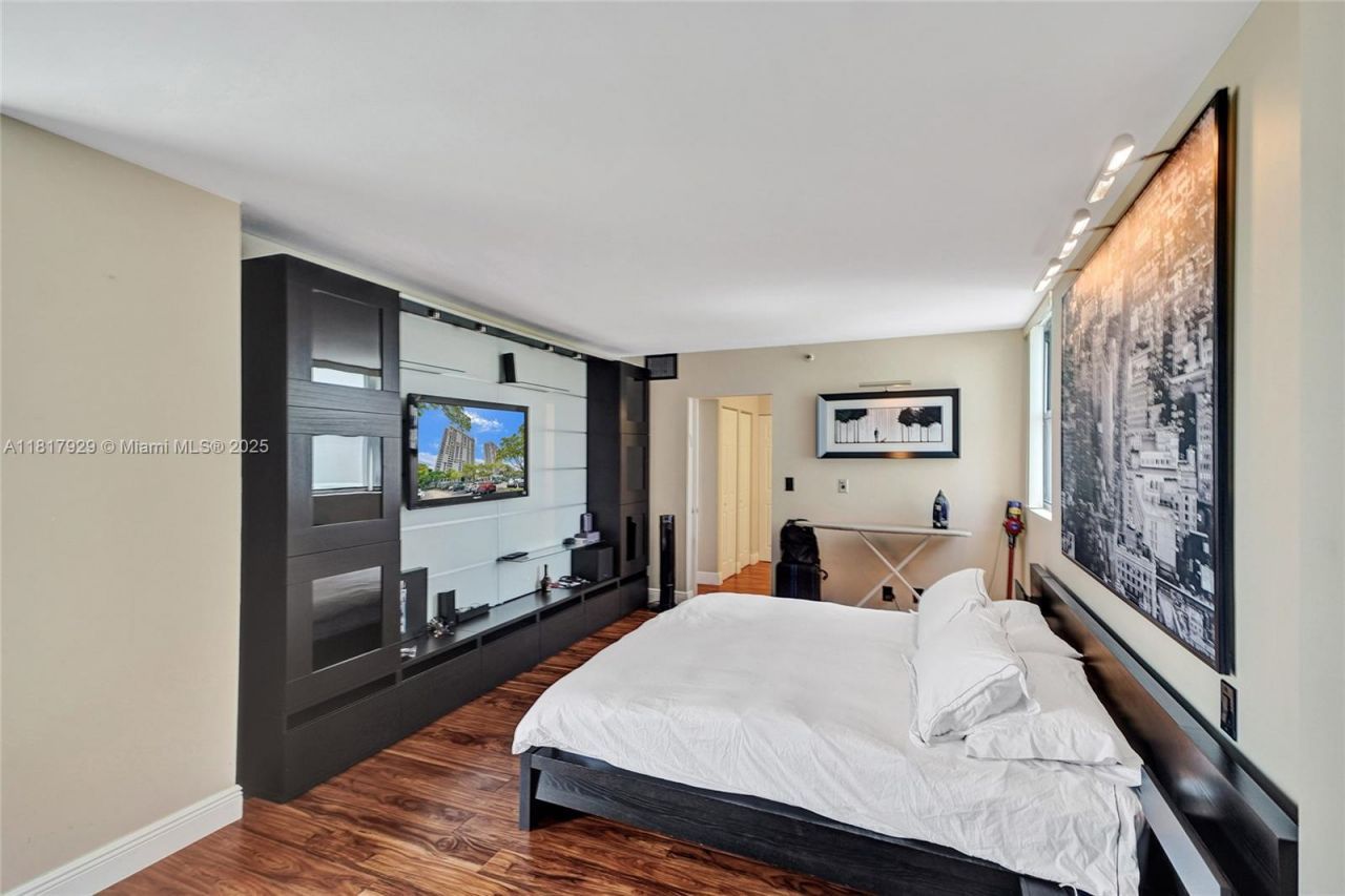 20225 NE 34th Ct, Unit 1014, Aventura, FL 33180 Photo