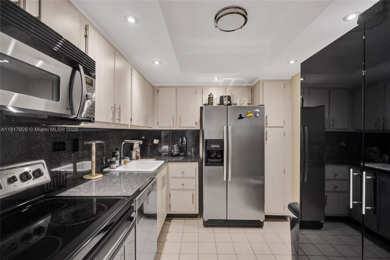 20225 NE 34th Ct, Unit 1014, Aventura, FL 33180 Photo