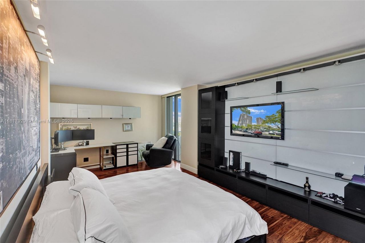 20225 NE 34th Ct, Unit 1014, Aventura, FL 33180 Photo