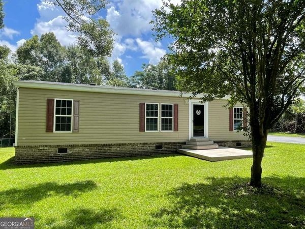 601 Auburn Road, Glennville, GA 30427