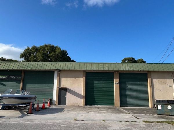 2807 Okeechobee Road, Fort Pierce, FL 34947