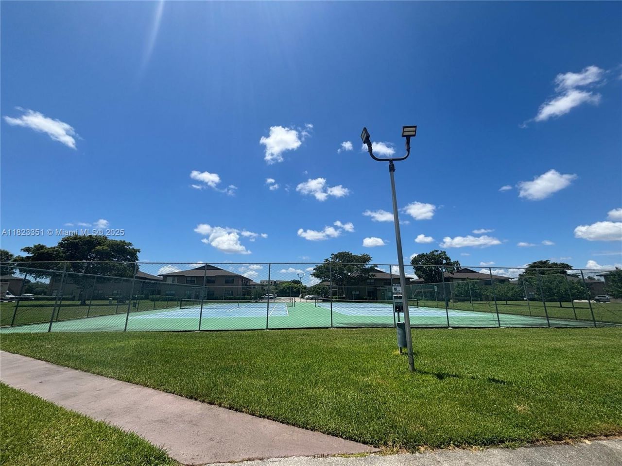 10006 Winding Lake Rd, Unit 102, Sunrise, FL 33351 Photo