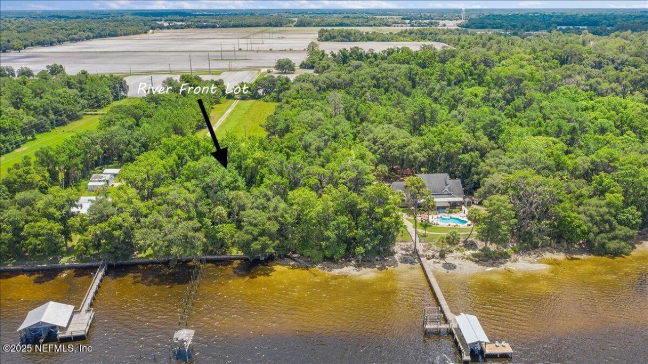 233 E River Road, East Palatka, FL 32131 Photo