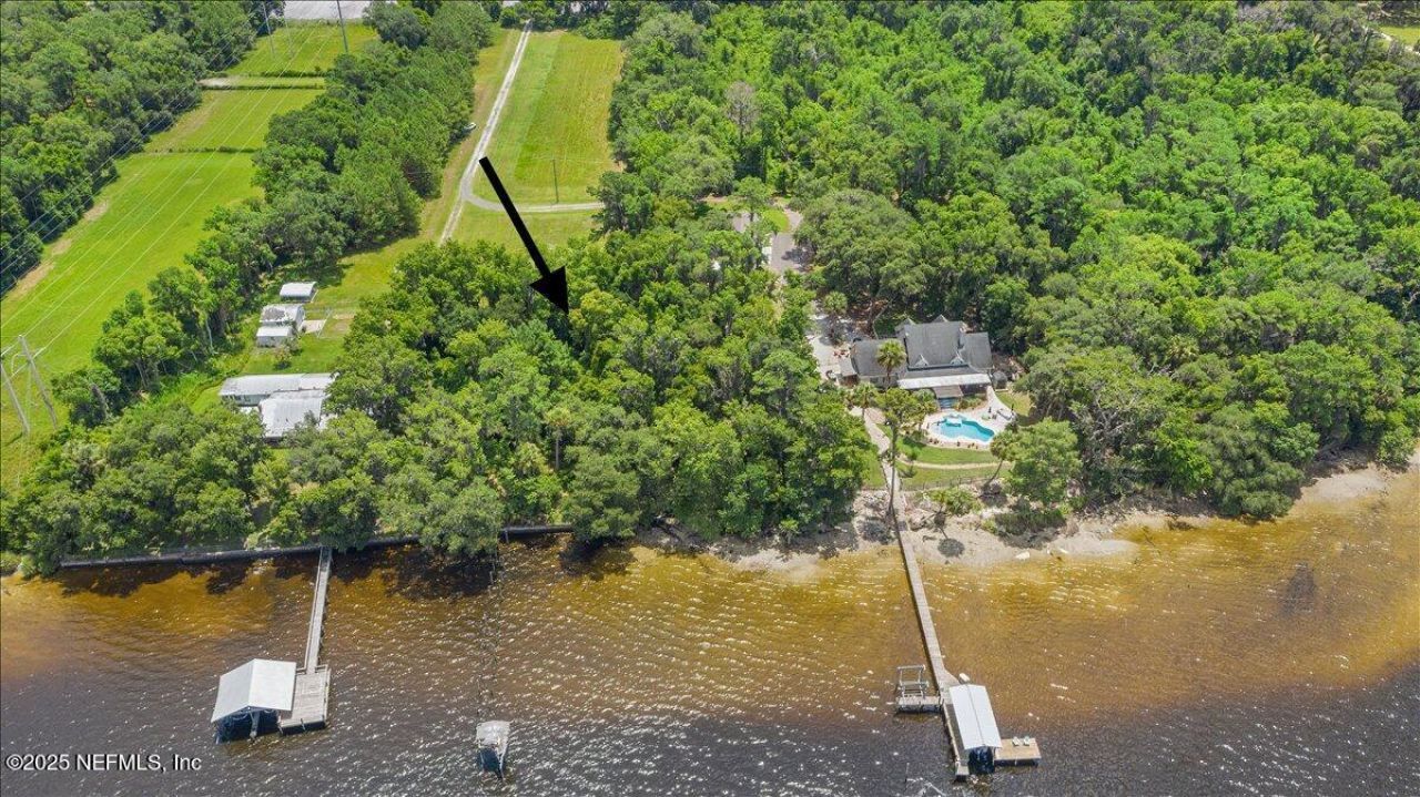 233 E River Road, East Palatka, FL 32131 Photo