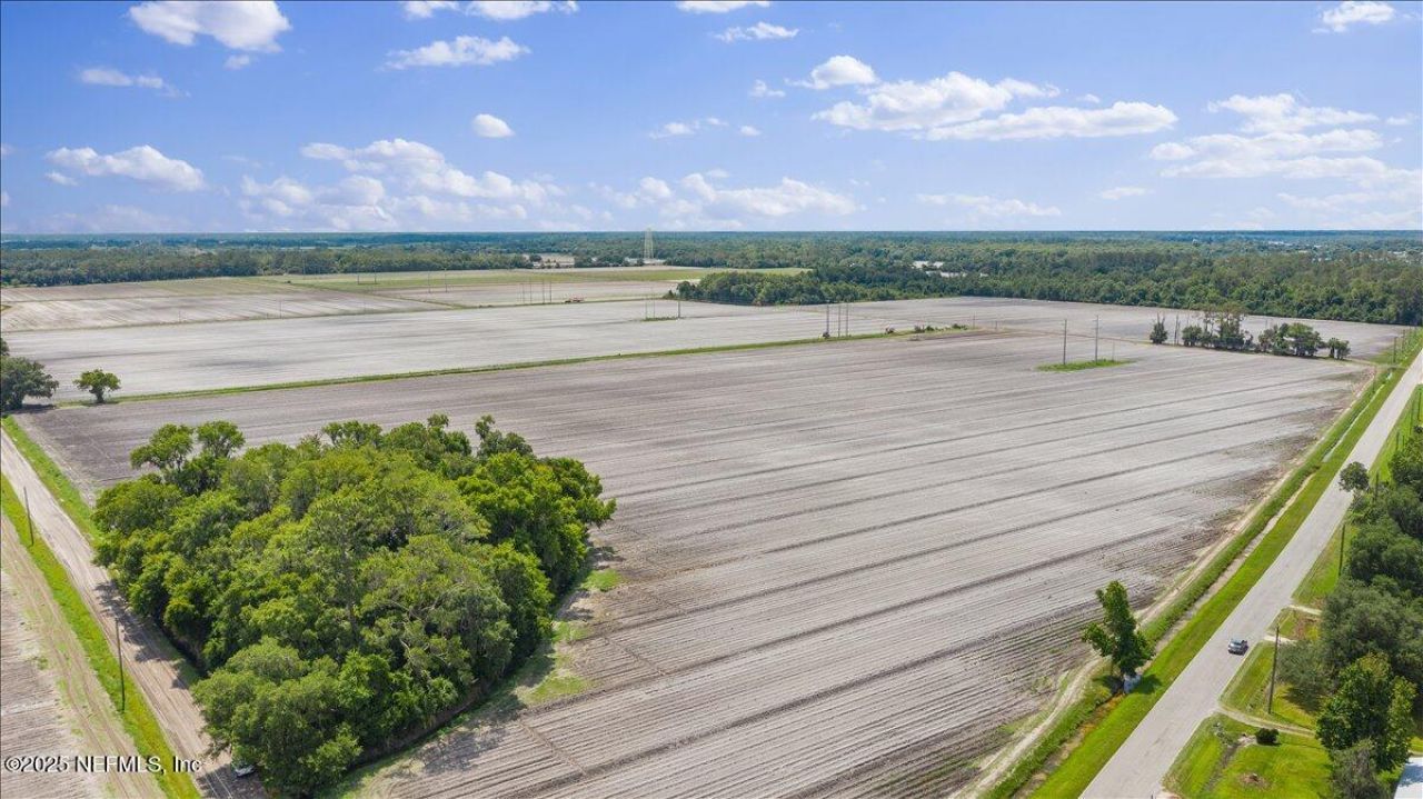 233 E River Road, East Palatka, FL 32131 Photo