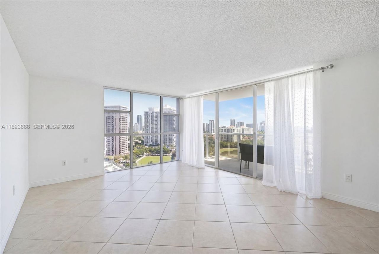 3731 N Country Club Dr, Unit 2023, Aventura, FL 33180 Photo