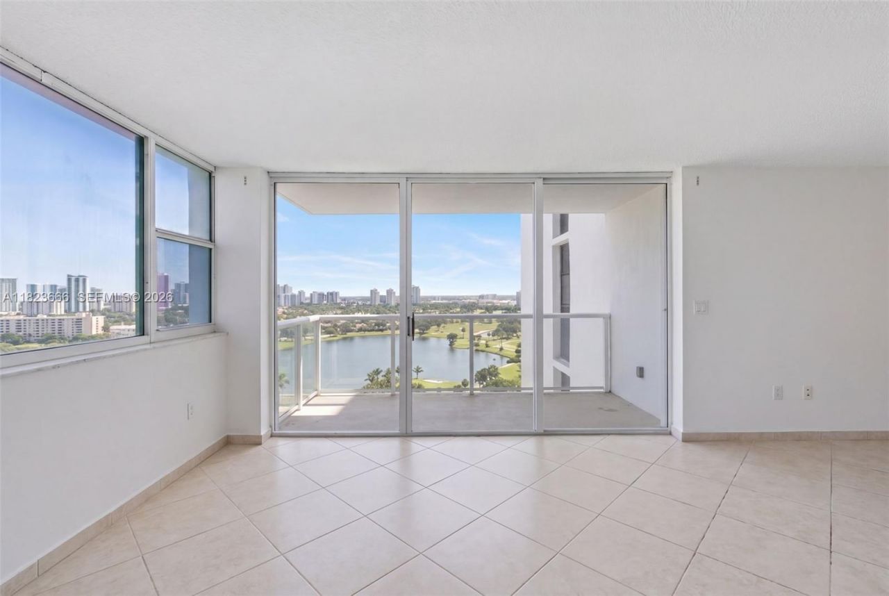 3731 N Country Club Dr, Unit 2023, Aventura, FL 33180 Photo