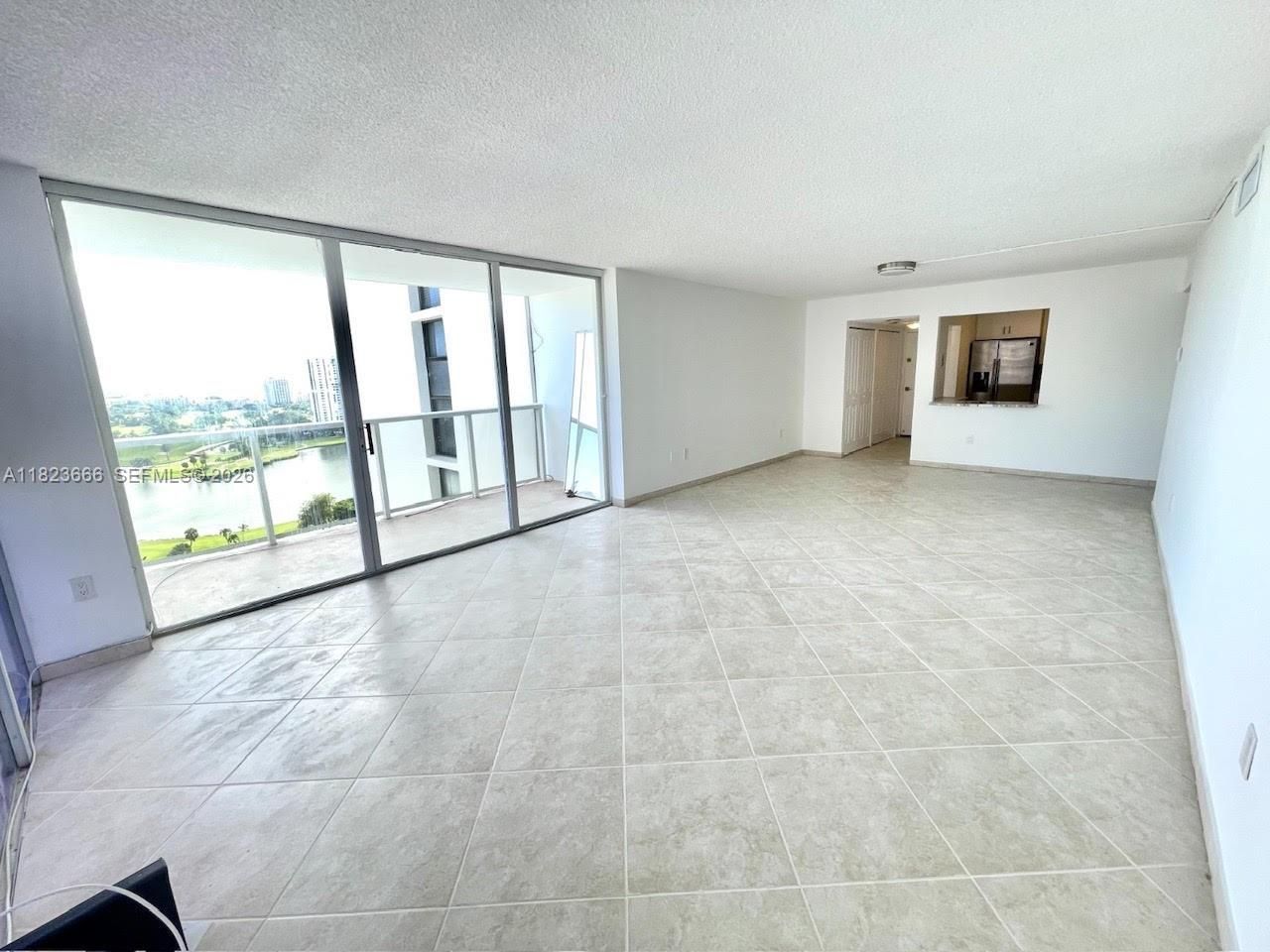 3731 N Country Club Dr, Unit 2023, Aventura, FL 33180 Photo