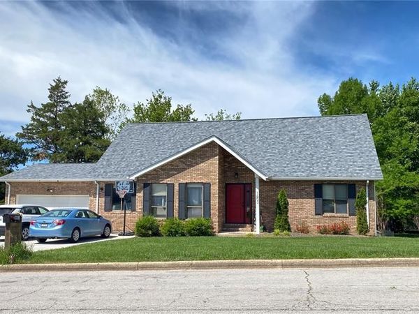 1603 Independence Road, Rolla, MO 65401