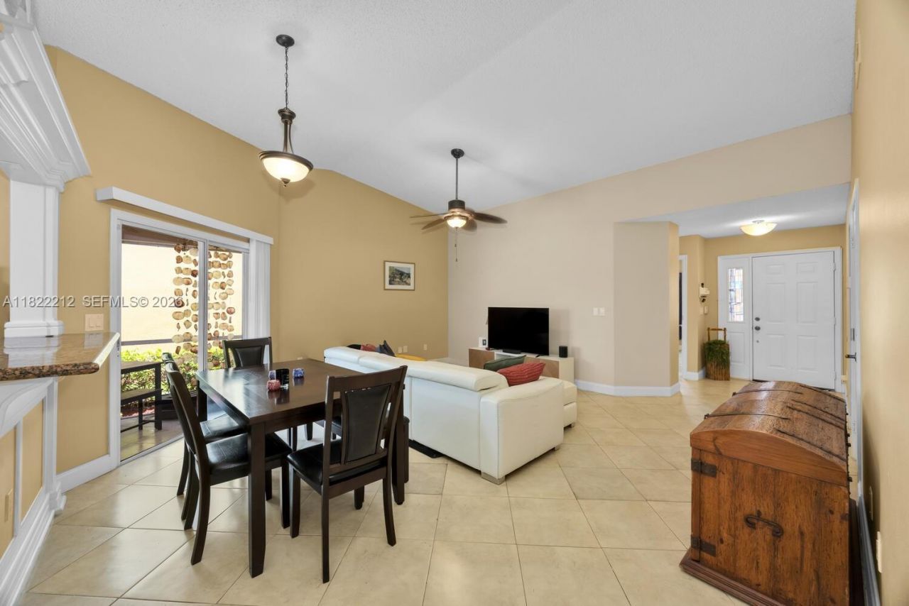 470 SE 21st Ln, Homestead, FL 33033 Photo