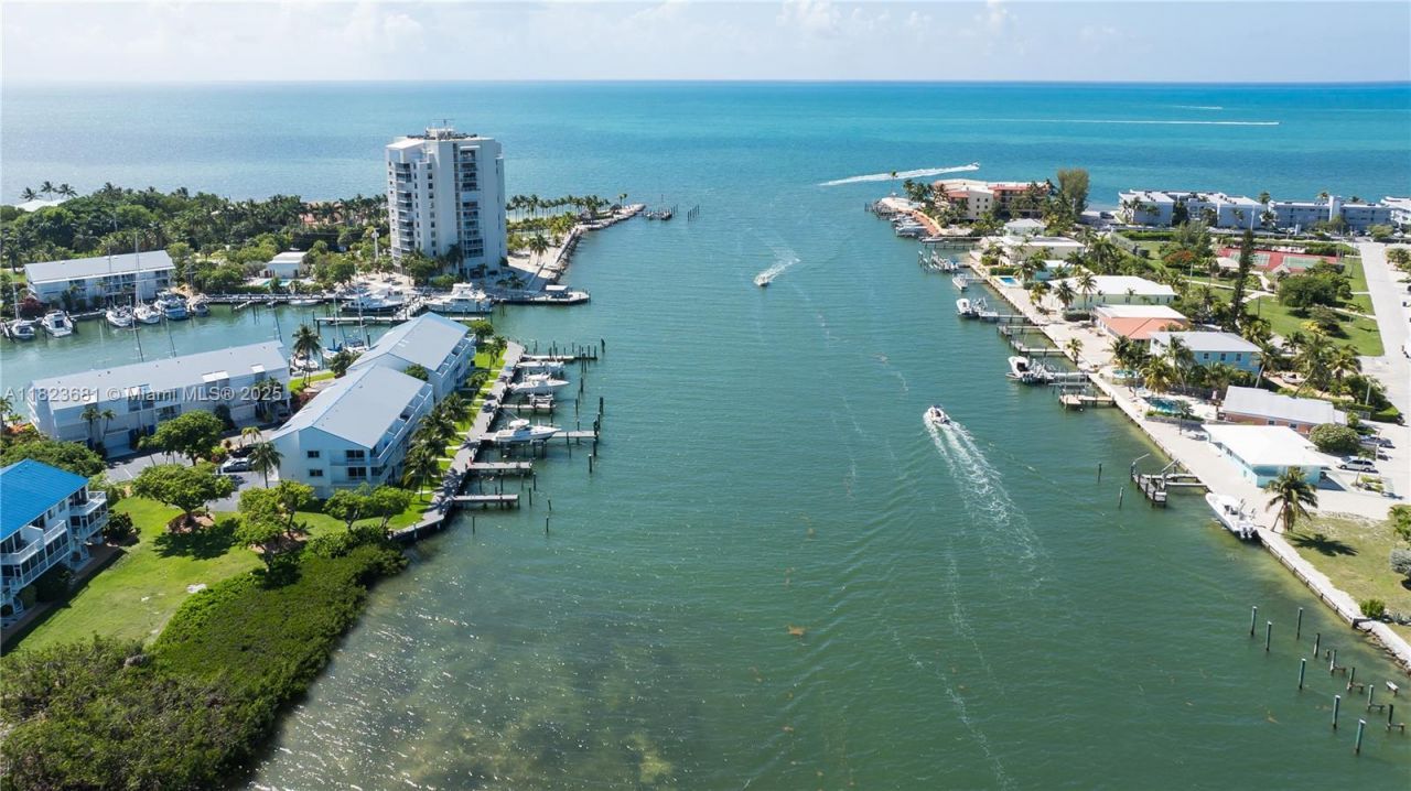 95 Coco Plum Dr, Unit 1A, Marathon, FL 33050 Photo