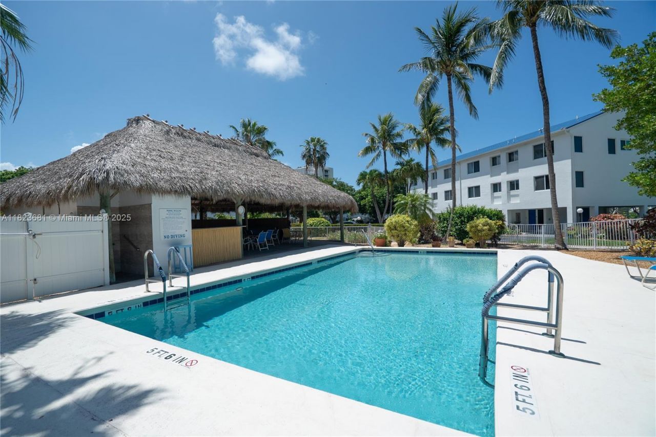 95 Coco Plum Dr, Unit 1A, Marathon, FL 33050 Photo