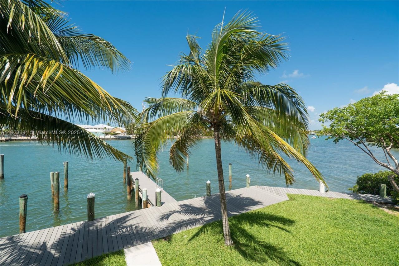 95 Coco Plum Dr, Unit 1A, Marathon, FL 33050 Photo