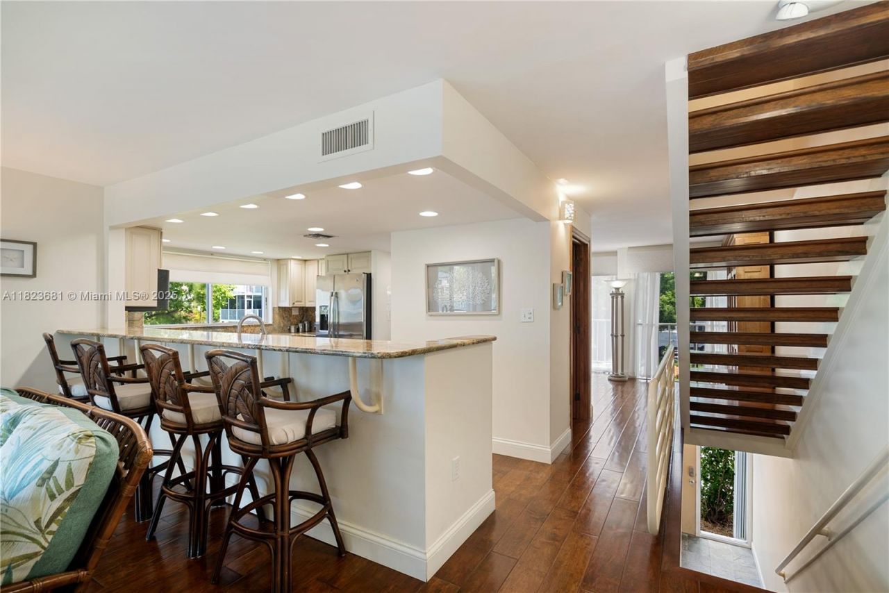 95 Coco Plum Dr, Unit 1A, Marathon, FL 33050 Photo