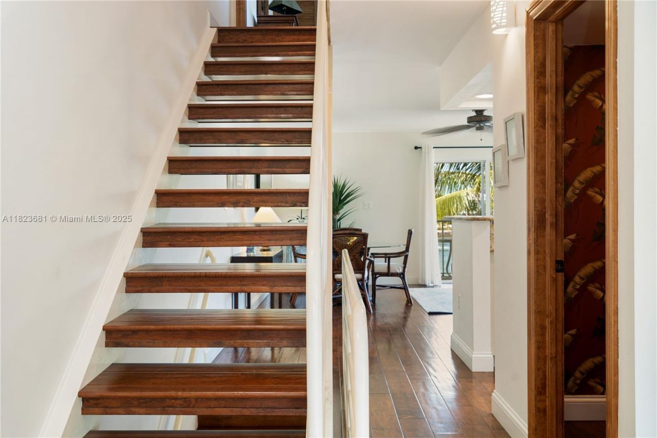 95 Coco Plum Dr, Unit 1A, Marathon, FL 33050 Photo