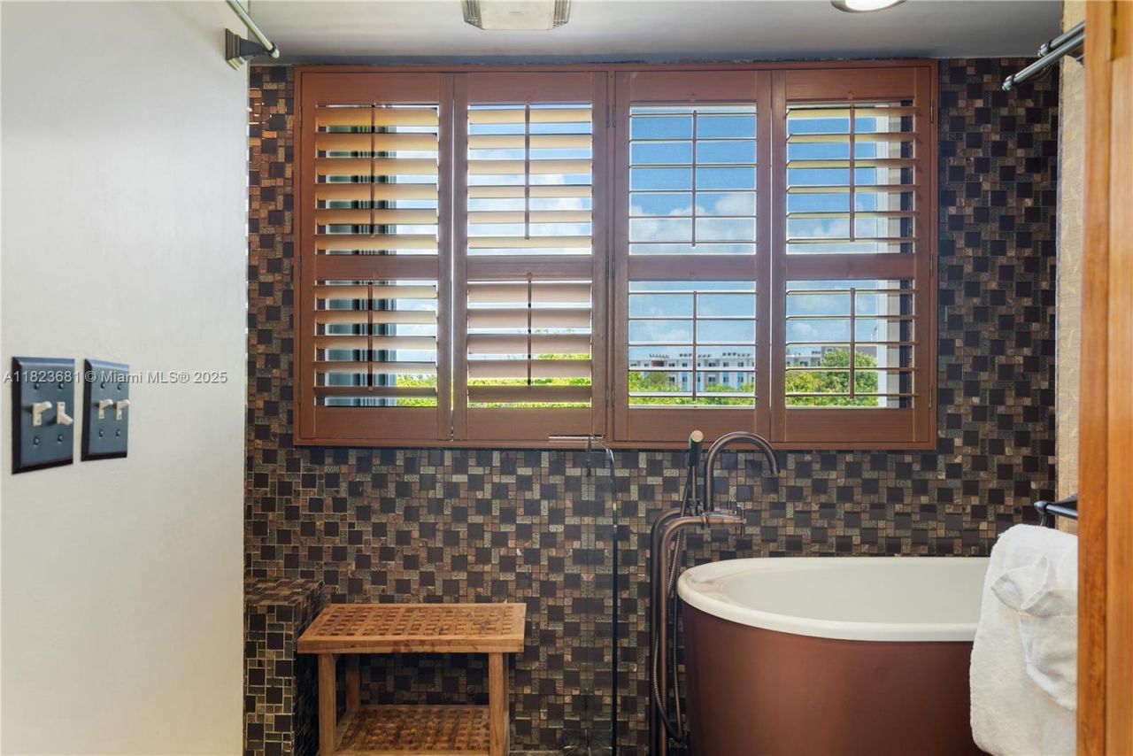 95 Coco Plum Dr, Unit 1A, Marathon, FL 33050 Photo