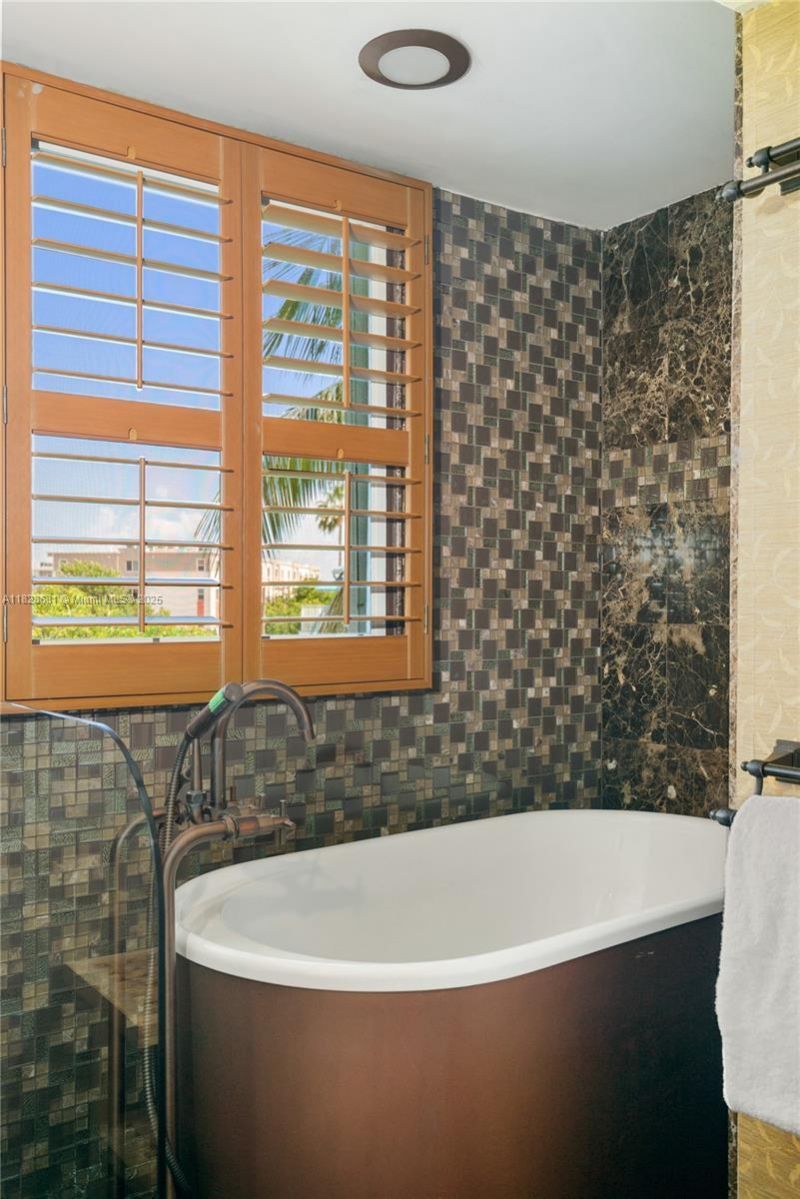 95 Coco Plum Dr, Unit 1A, Marathon, FL 33050 Photo